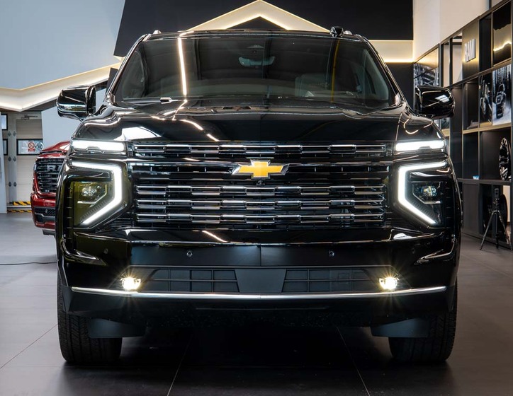 Chevrolet Suburban 12