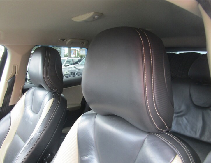 Volvo XC60 13