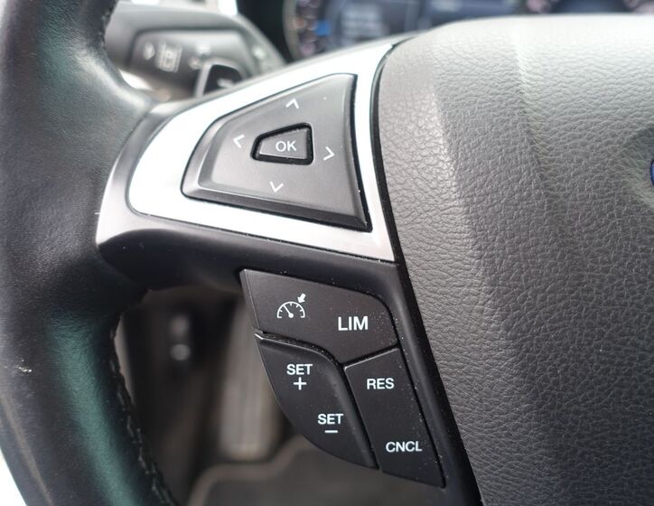 Ford Mondeo 23