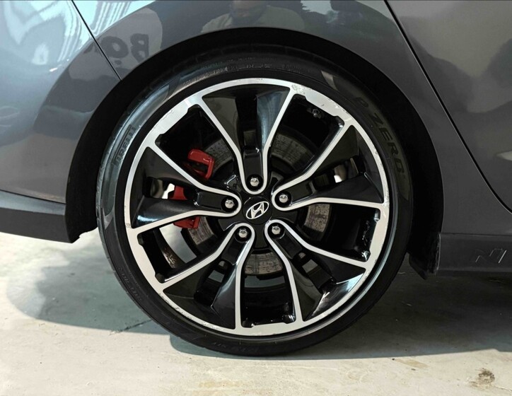 Hyundai i30 18