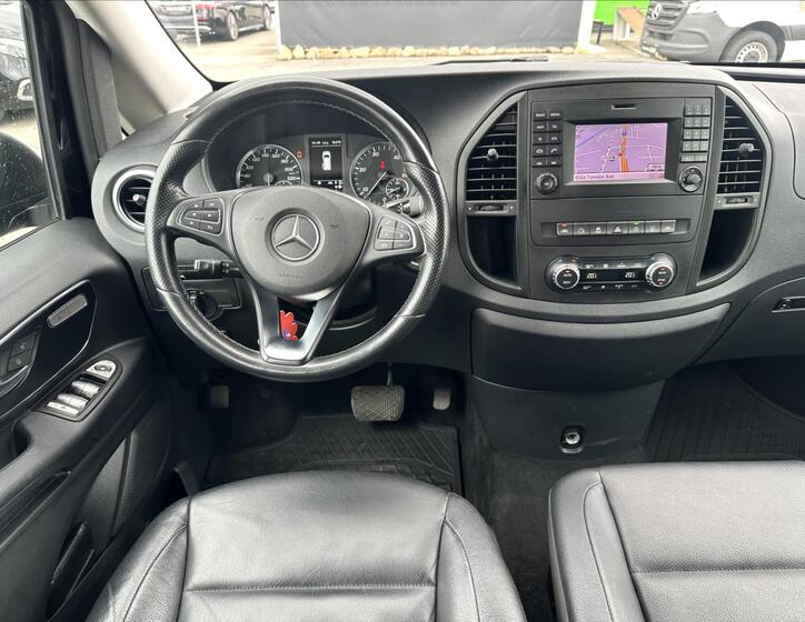 Mercedes-Benz Vito 12
