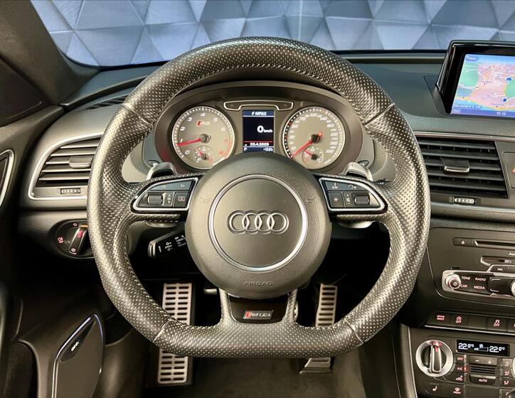 Audi RS Q3 13