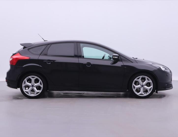 Ford Focus 8