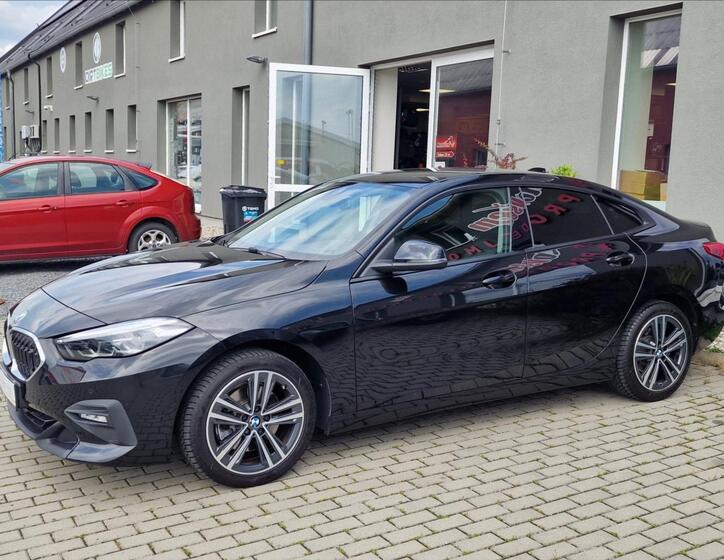 BMW Řada 2 6