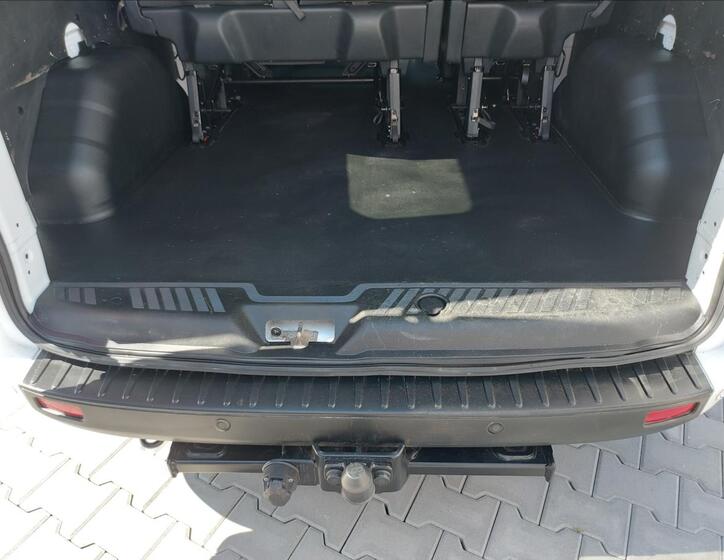 Ford Transit Custom 13