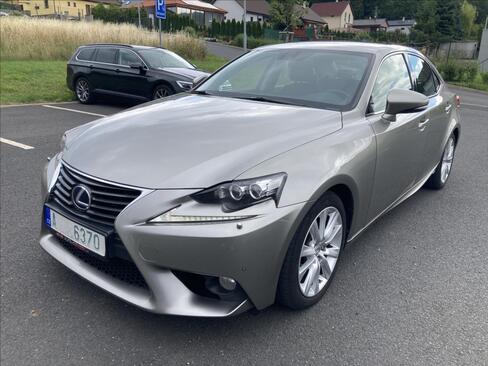 Lexus IS 300h