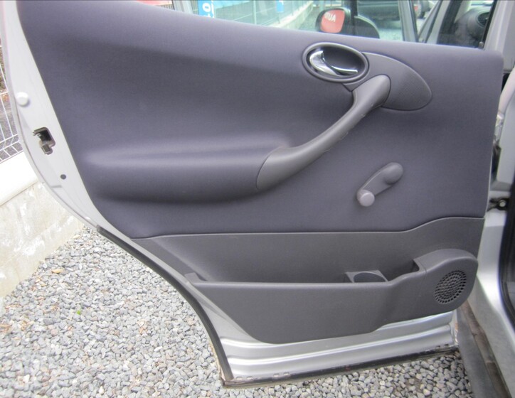 Mercedes-Benz Třídy A 27