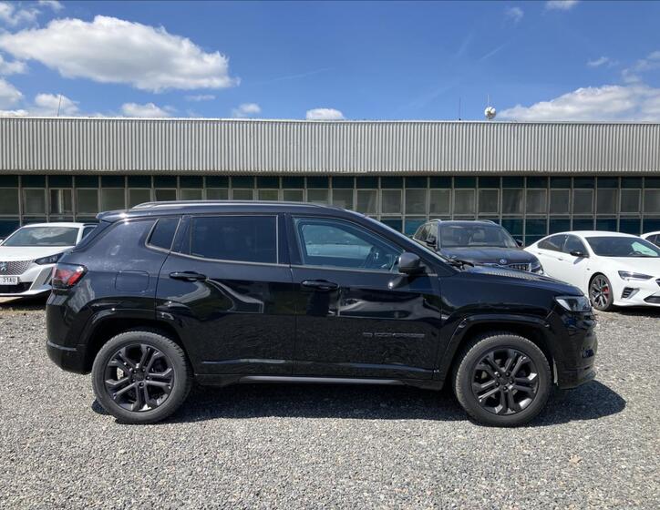 Jeep Compass 6