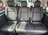 Mercedes-Benz Vito 12