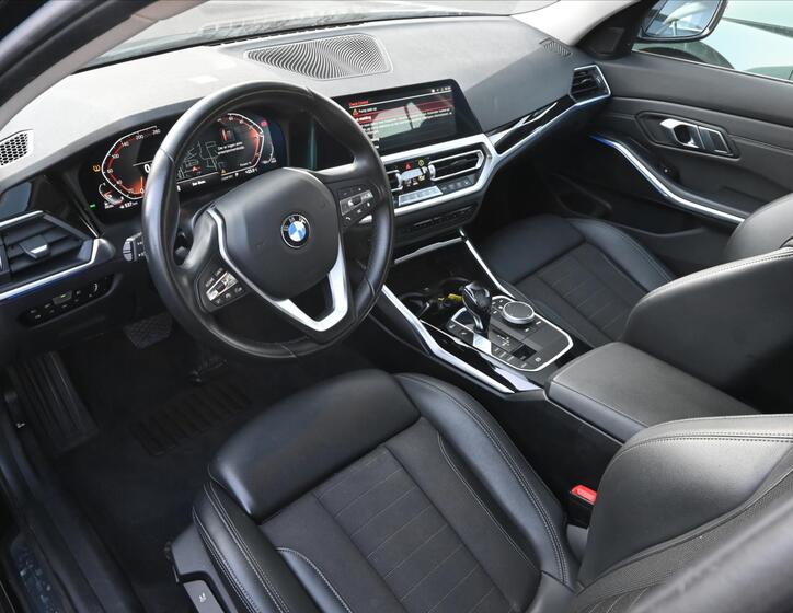 BMW Řada 3 2