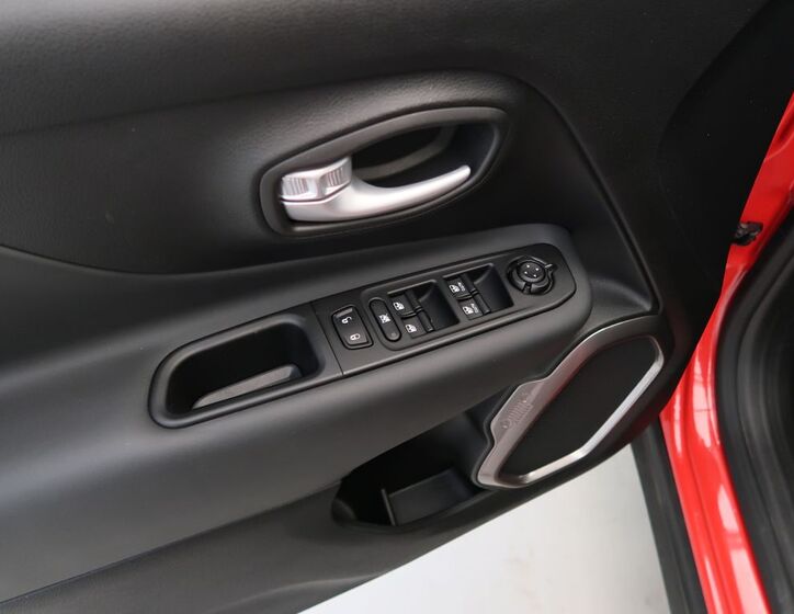 Jeep Renegade 12