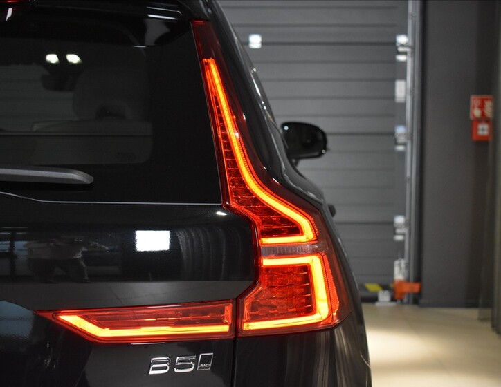 Volvo XC60 7
