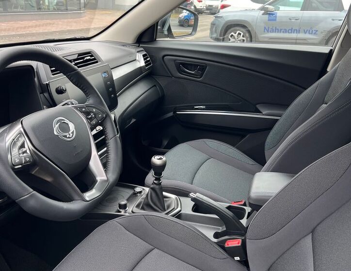 SsangYong Tivoli 5