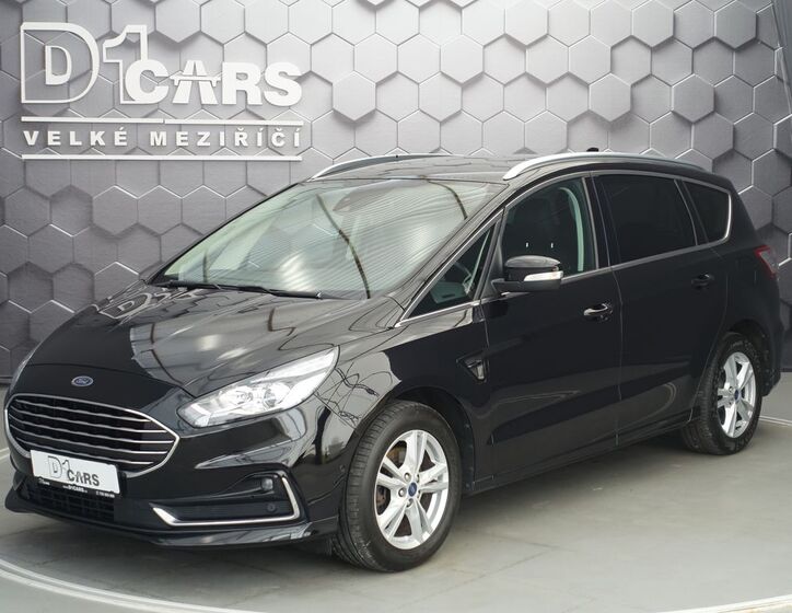 Ford S-MAX 1