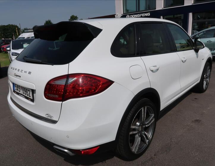 Porsche Cayenne 3