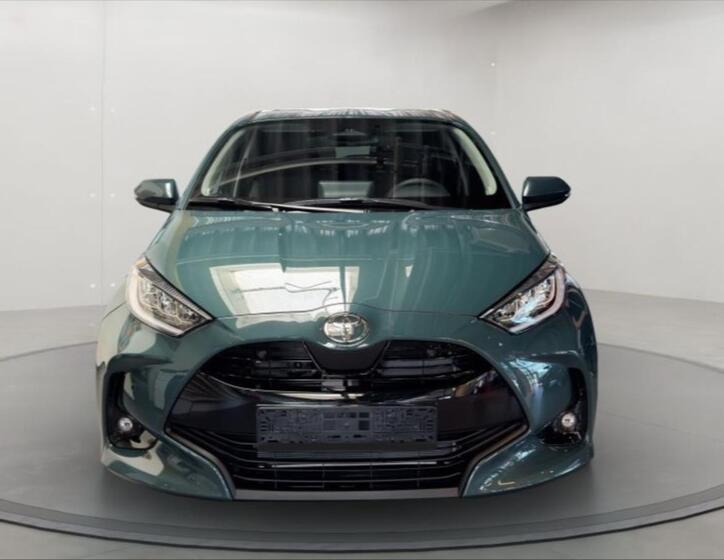Toyota Yaris 2