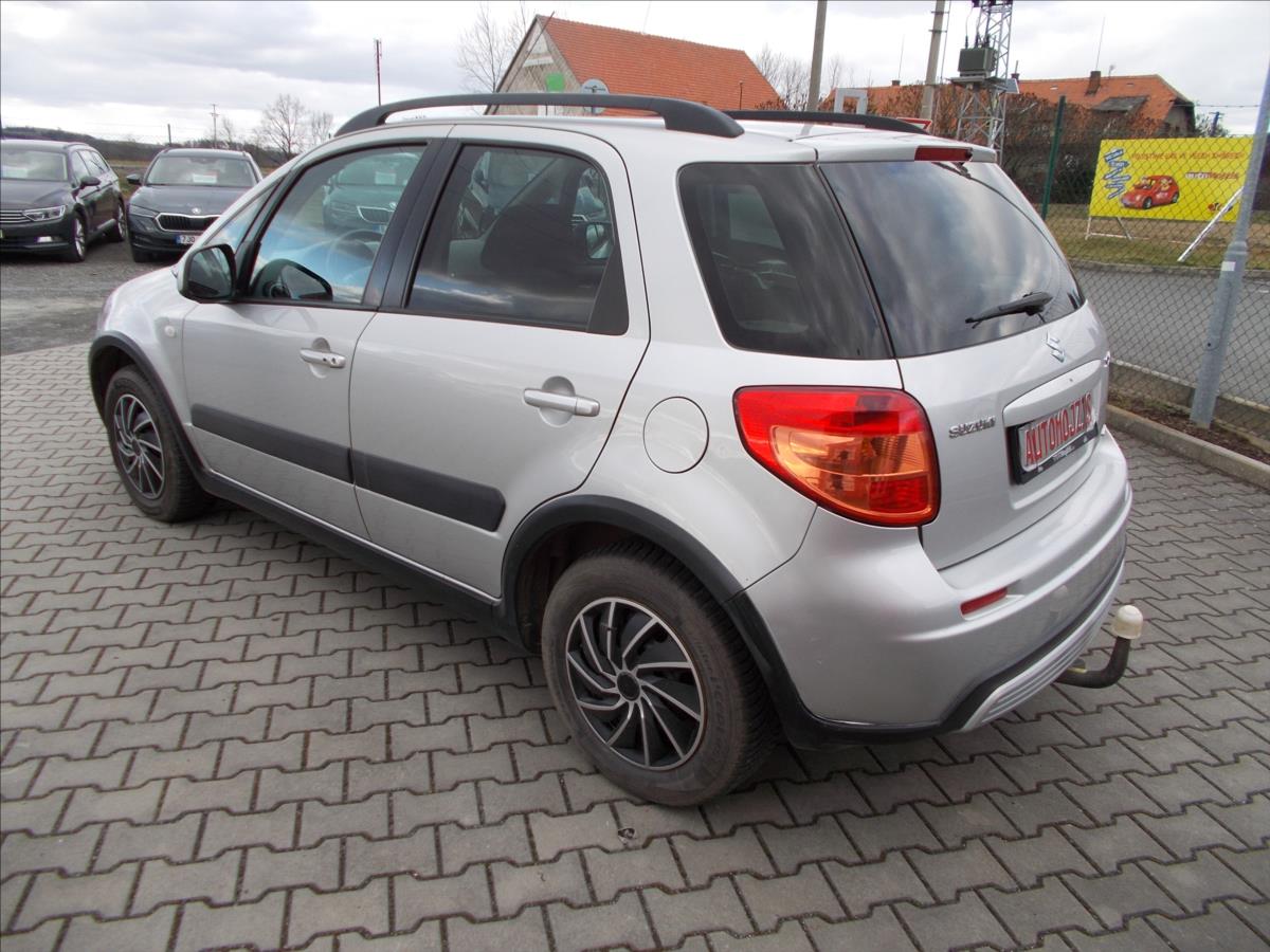 Suzuki SX4