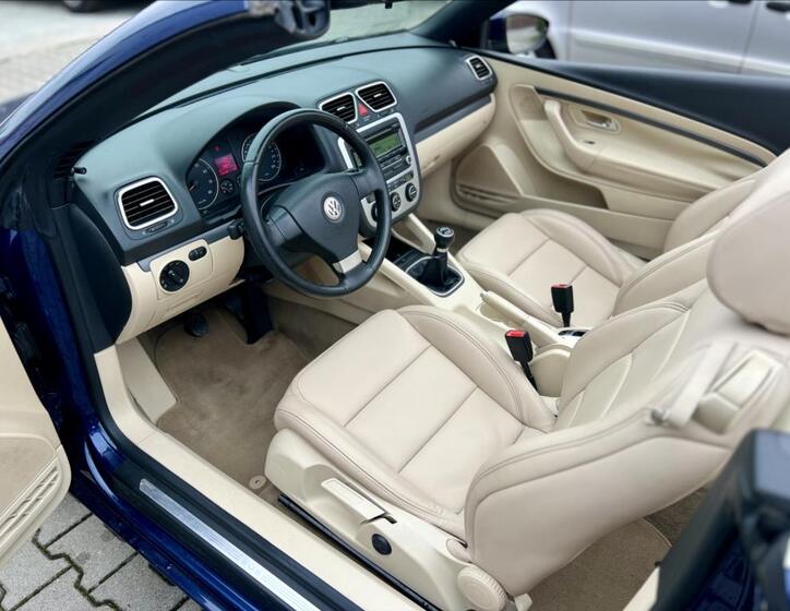 Volkswagen EOS 14