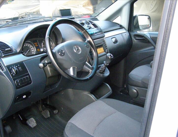 Mercedes-Benz Vito 14