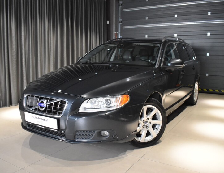 Volvo V70 1