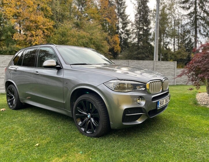 BMW X5 8