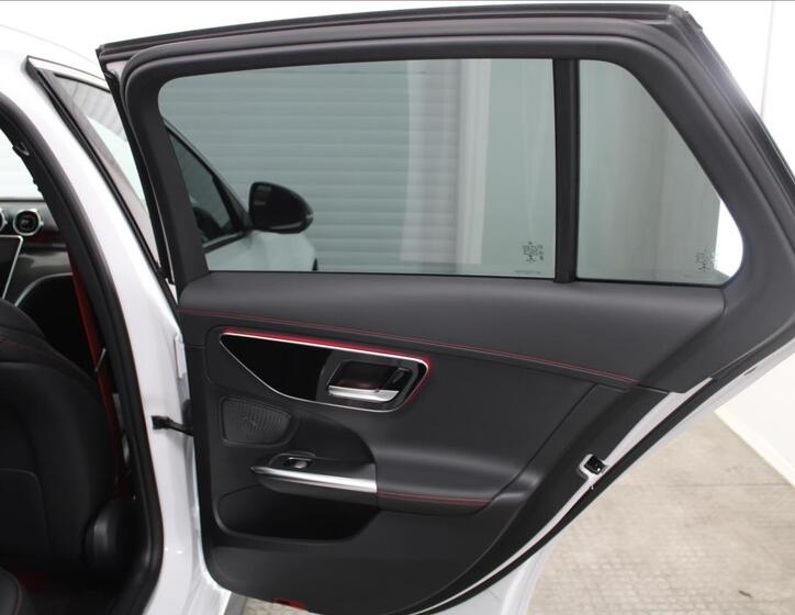 Mercedes-Benz Třídy C 24