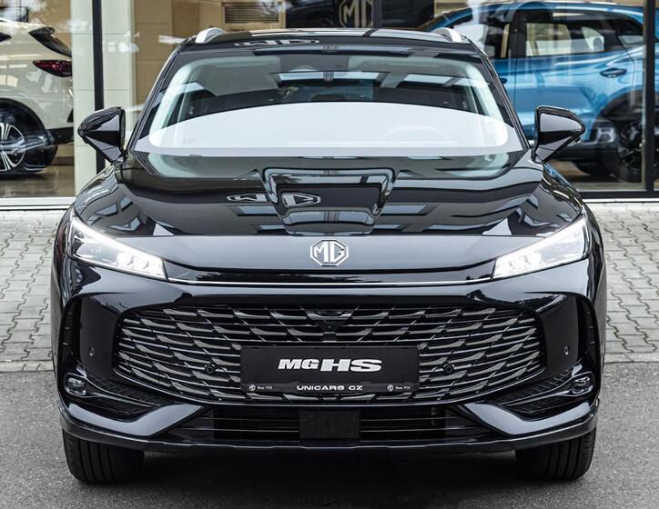 MG HS 2