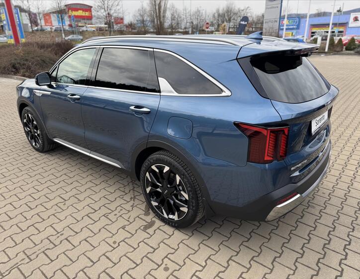 KIA Sorento 5