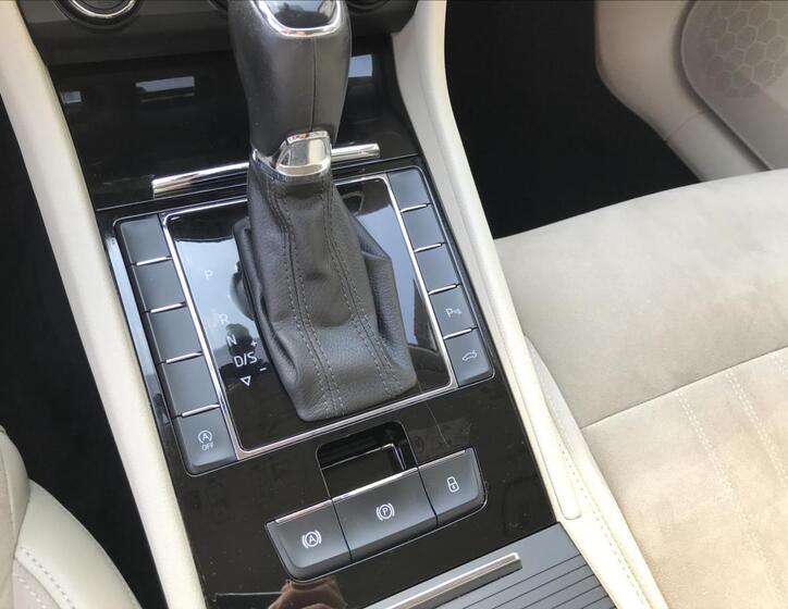Škoda Superb 16