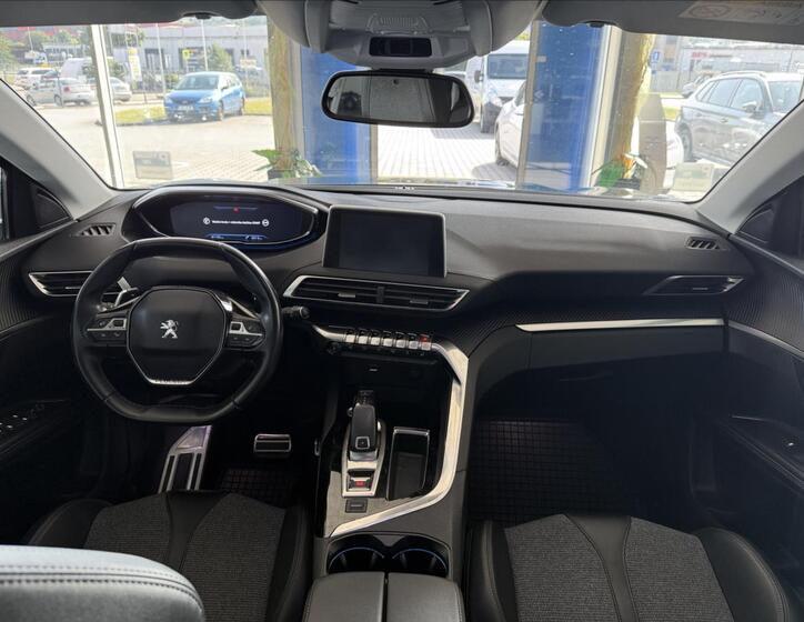 Peugeot 5008 9
