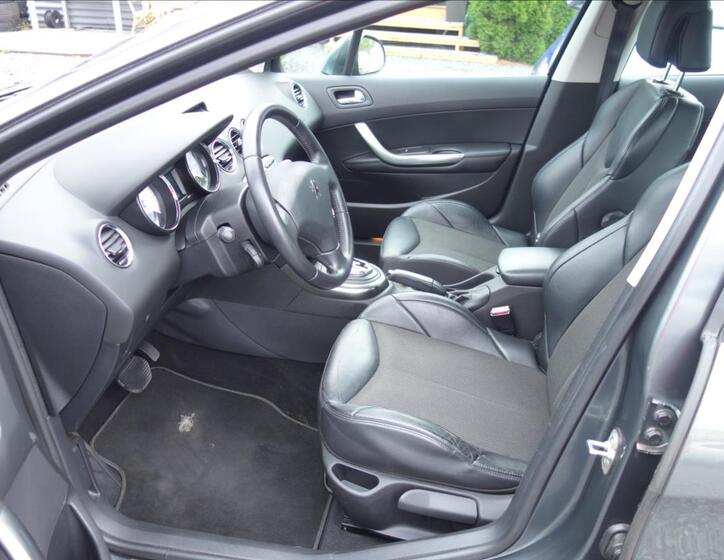 Peugeot 308 10
