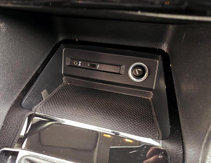 Volkswagen Golf Sportsvan 23