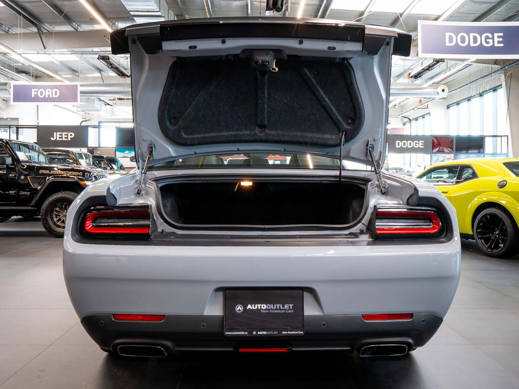 Dodge Challenger