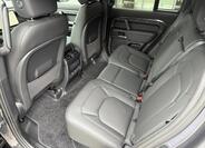 Land Rover Defender 18