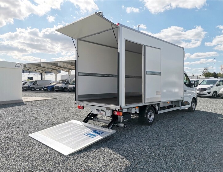 Renault Master 23