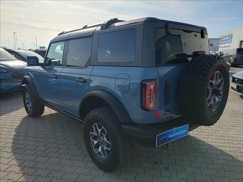 Ford Bronco 3