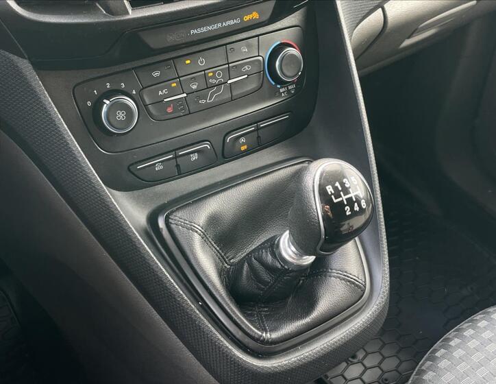 Ford Transit Connect 10
