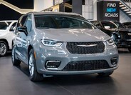 Chrysler Pacifica 9