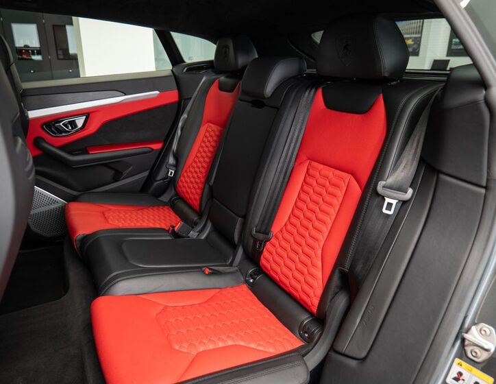 Lamborghini Urus 11