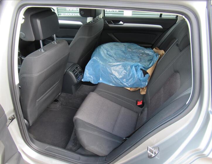 Volkswagen Passat 19