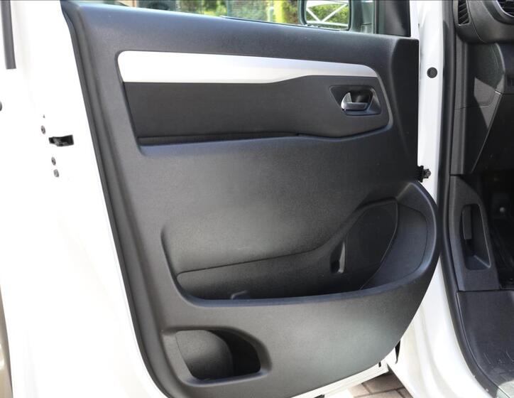 Toyota ProAce Verso 21