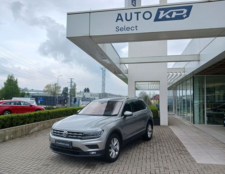 Volkswagen Tiguan 1