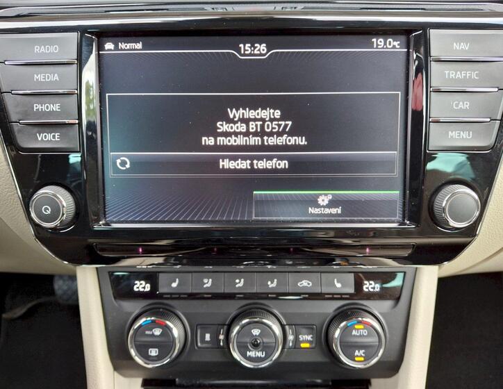Škoda Superb 30
