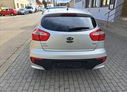 KIA Rio 8
