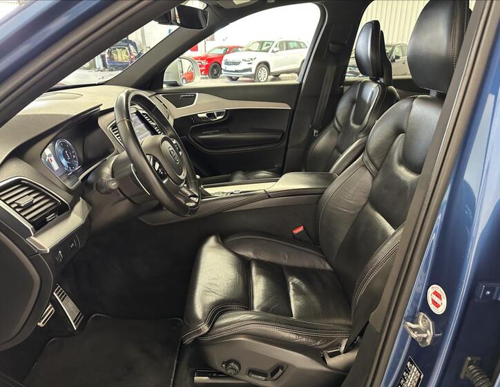 Volvo XC90 21
