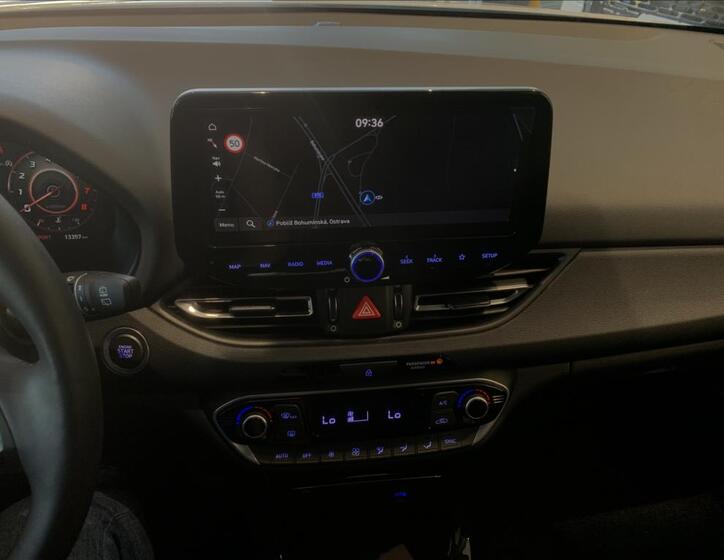 Hyundai i30 43