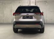 Toyota RAV4 6