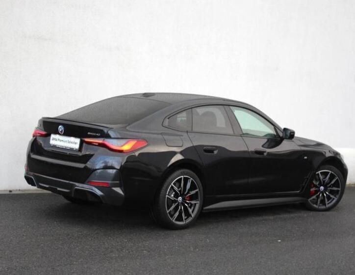 BMW i4 2