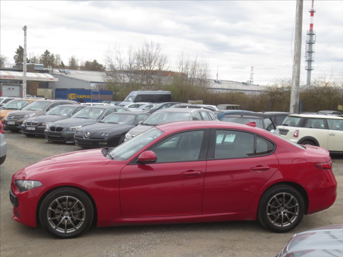 Alfa Romeo Giulia