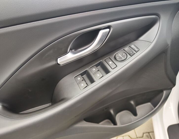Hyundai i30 28